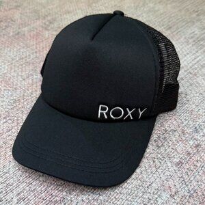 Black Roxy Hat NWOT
